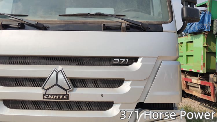 Gently Used Howo Sinotruk 2021 for Sale in Guam