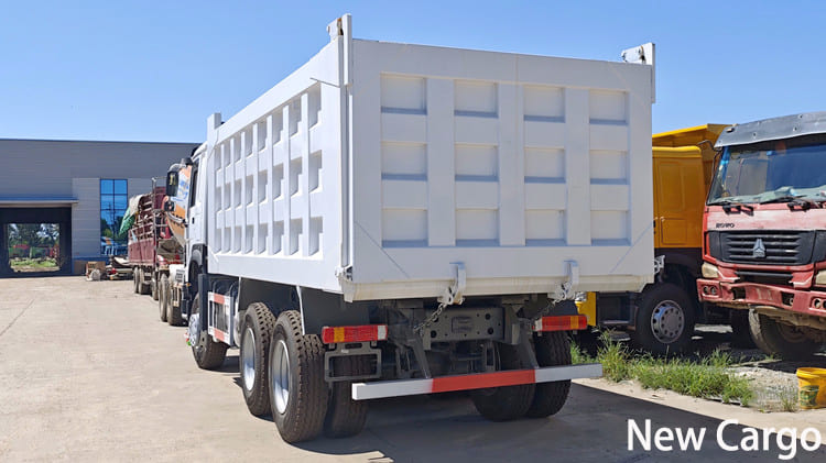 Used Howo 371 Dump Truck for Sale in Guam