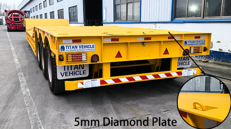 Tri Axle 80 Ton Hydraulic Folding Gooseneck Trailer for Sale in Guam