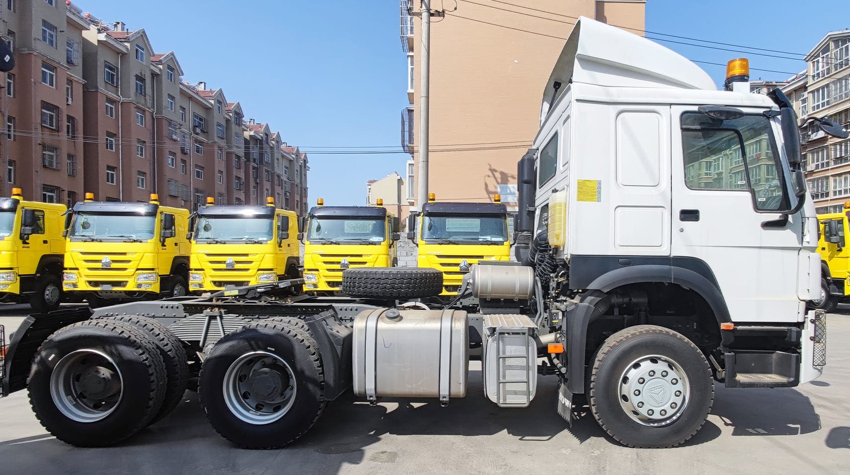 Howo Truck | Sinotruk Howo 400 6x4 for Sale in Guam