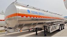 3 Axle Aluminum Fuel Tanker